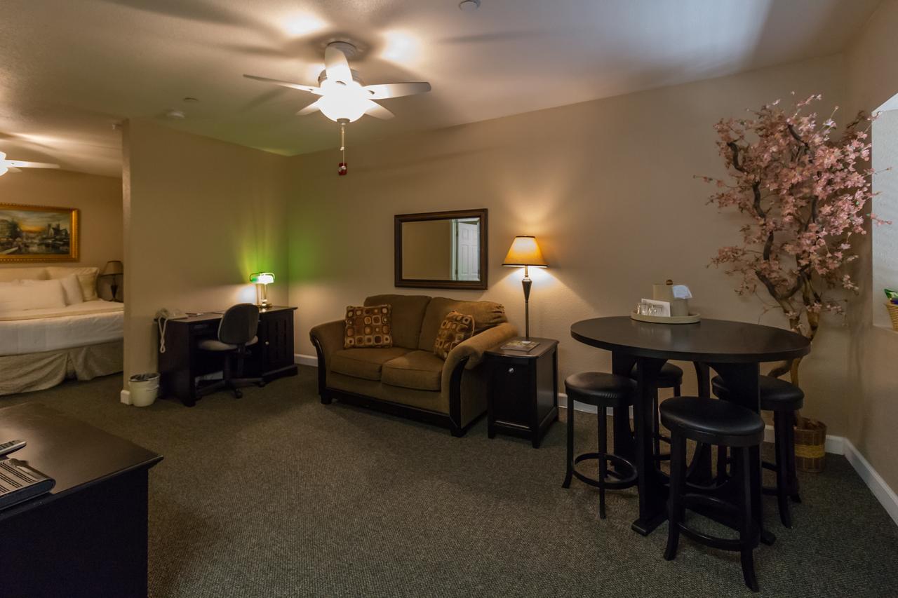 Grass Valley Courtyard Suites Eksteriør billede
